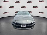 Certified 2025 Hyundai Elantra SE w/ Cargo Package image 2
