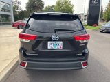 Used 2017 Toyota Highlander Limited Platinum image 6