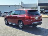 Used 2020 Nissan Pathfinder SV image 2