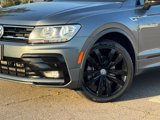 Used 2021 Volkswagen Tiguan SE R-Line image 3