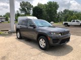 Used 2022 Jeep Grand Cherokee Laredo w/ Luxury Tech Group I image 3