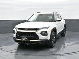 Used 2023 Chevrolet TrailBlazer ACTIV w/ Sun and Liftgate Package image 2