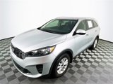 Used 2019 Kia Sorento LX w/ LX Convenience Package image 4