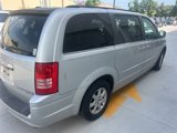Used 2010 Chrysler Town & Country Touring image 5