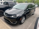 Used 2017 Chrysler Pacifica Touring-L Plus image 3