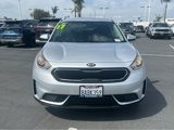 Used 2017 Kia Niro LX image 2