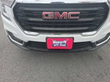 Used 2022 GMC Terrain SLE image 2
