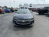 Used 2017 Chevrolet Malibu LT image 2