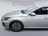Used 2023 Nissan Altima 2.5 SV image 2