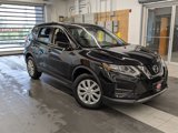 Used 2017 Nissan Rogue S image 2