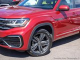Used 2020 Volkswagen Atlas Cross Sport SE w/ Panoramic Sunroof Package image 3