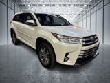 Used 2019 Toyota Highlander XLE image 3