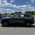 Used 2017 Jeep Grand Cherokee Limited w/ Luxury Group II image 2