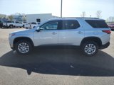 Used 2021 Chevrolet Traverse LT image 2