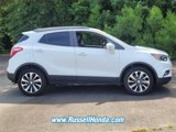 Used 2020 Buick Encore Essence image 2