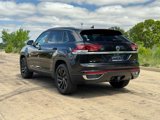Certified 2022 Volkswagen Atlas Cross Sport SE w/ Panoramic Sunroof Package image 3