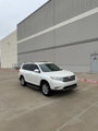 Used 2013 Toyota Highlander Plus image 2