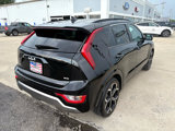 Used 2023 Kia Niro EX Touring image 3