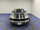 Used 2005 Ford Mustang Deluxe image 2
