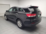Used 2018 Kia Sorento LX image 5