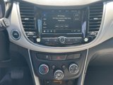 Used 2018 Chevrolet Trax LT w/ LT Convenience Package image 6