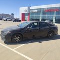 Used 2022 Toyota Camry SE image 2