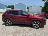 Used 2019 Jeep Cherokee Limited w/ Technology Group image 2