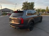 Used 2022 Kia Telluride EX w/ EX Premium Package image 5