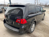 Used 2012 Volkswagen Routan SE image 5