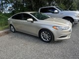 Used 2017 Ford Fusion SE image 2