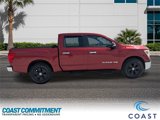 Used 2019 Nissan Titan SV image 4