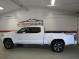 Used 2019 Toyota Tacoma TRD Off-Road image 2