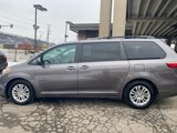 Used 2016 Toyota Sienna XLE image 3