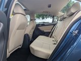 Used 2017 Volkswagen Jetta SE image 5