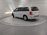 Used 2018 Dodge Grand Caravan SE w/ UConnect Hands-Free Group image 4