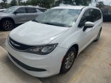 Used 2017 Chrysler Pacifica LX image 2