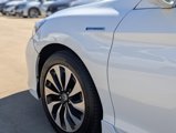 Used 2017 Honda Accord Touring image 5