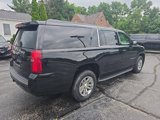 Used 2017 Chevrolet Suburban LT image 4