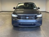 Used 2022 Volkswagen Tiguan SE image 2