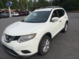 Used 2016 Nissan Rogue SV image 2