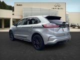 Used 2022 Ford Edge SE w/ Black Appearance Package image 3