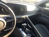 Used 2021 Hyundai Elantra SEL image 3