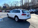Used 2017 Volkswagen Golf Alltrack SE image 5