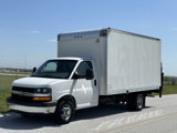 Used 2016 Chevrolet Express 3500 image 2
