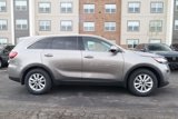 Used 2019 Kia Sorento LX image 4