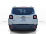 Used 2017 Jeep Renegade Latitude image 4