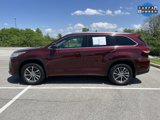 Used 2017 Toyota Highlander XLE image 5