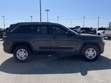New 2025 Jeep Grand Cherokee Laredo image 3
