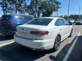 Used 2022 Volkswagen Passat 2.0T SE image 5