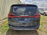 New 2025 Chrysler Pacifica Select image 5